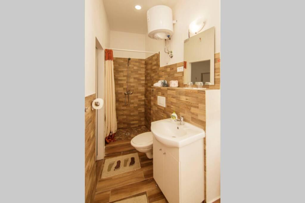 Apartment Esa Komiža Екстериор снимка