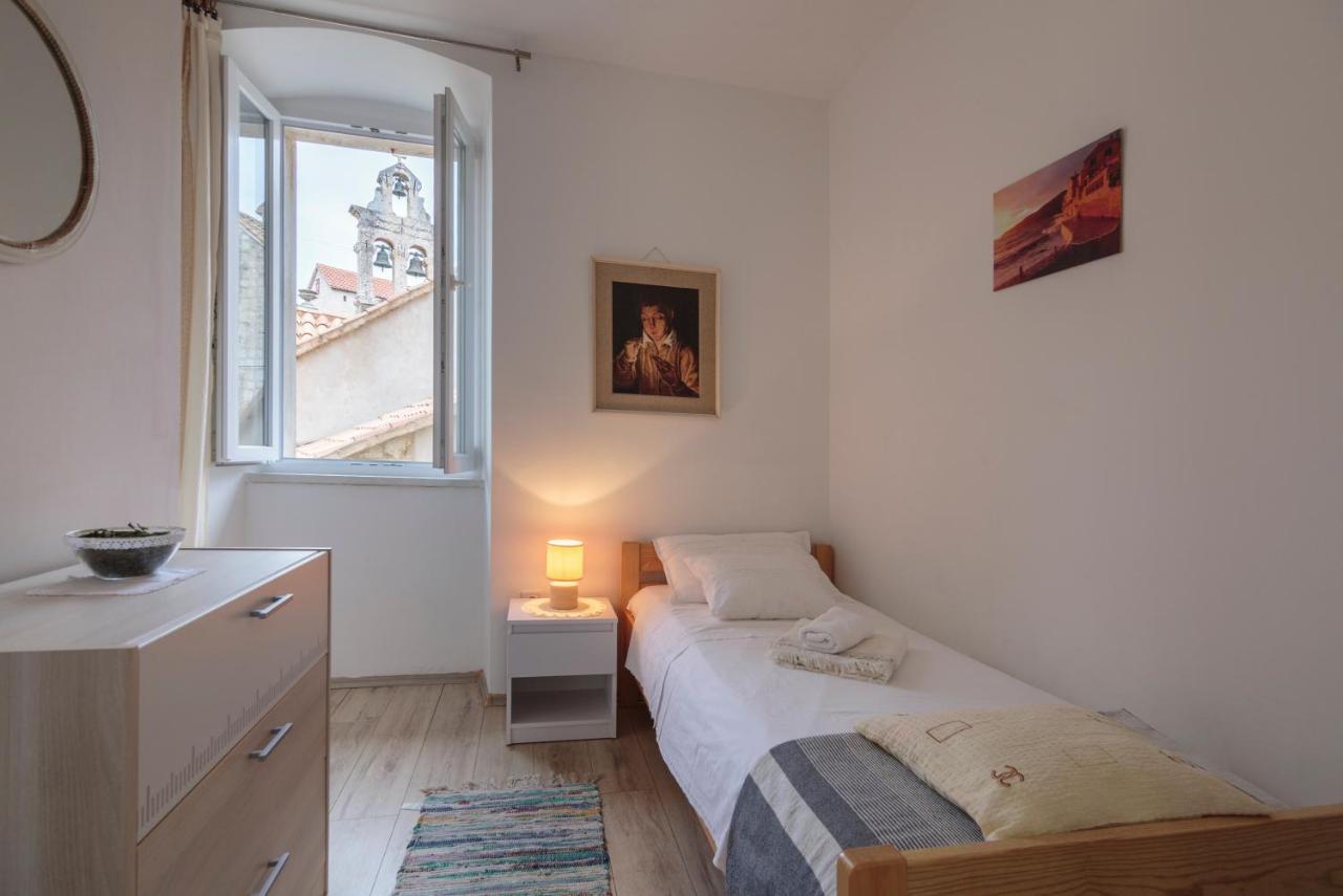 Apartment Esa Komiža Екстериор снимка