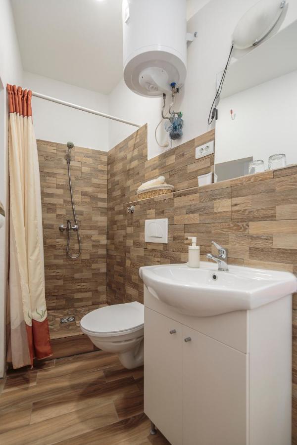 Apartment Esa Komiža Екстериор снимка