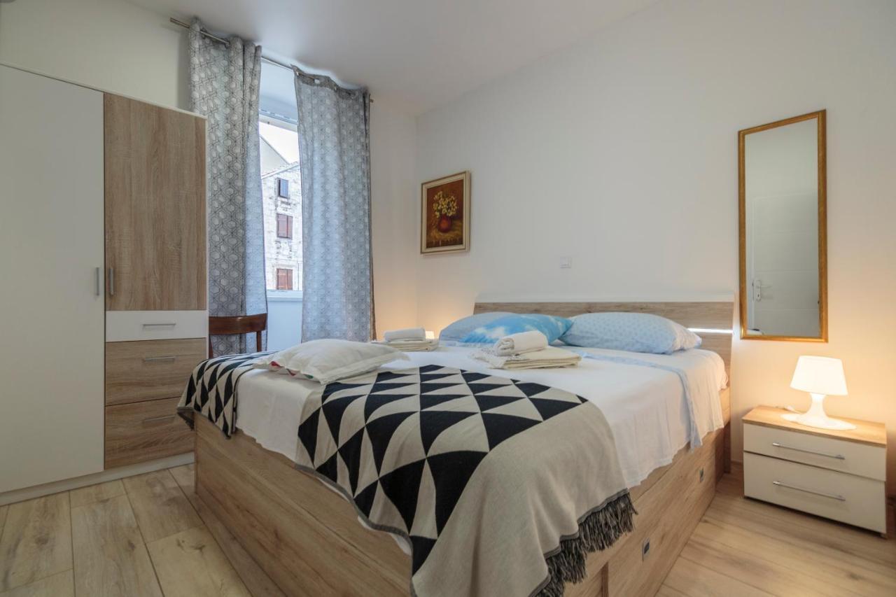 Apartment Esa Komiža Екстериор снимка